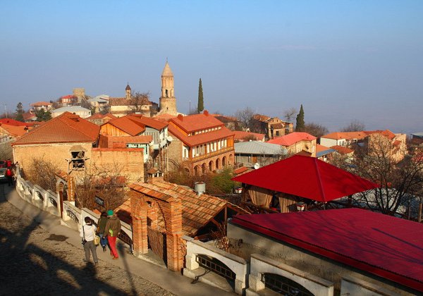 Кахетия: край солнца, вина и винограда