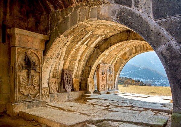 Наследие ЮНЕСКО: Монастыри Ахпат и Санаин - фото 3