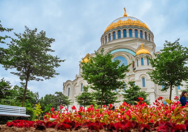 В Кронштадт на комфортабельном автомобиле с профессиональным краеведом - фото 4