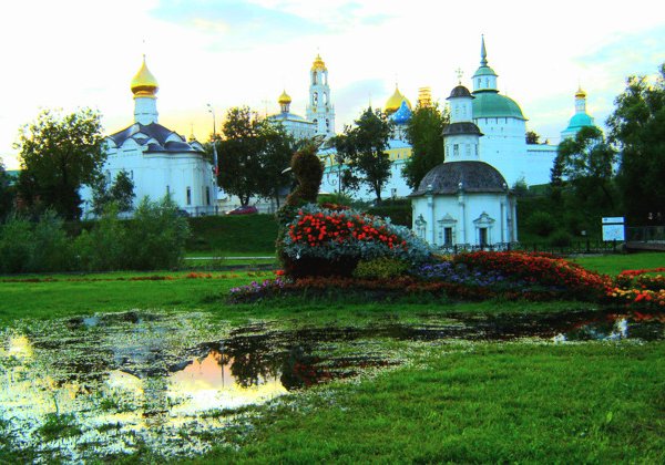Возле стен монастырских: обзорная прогулка