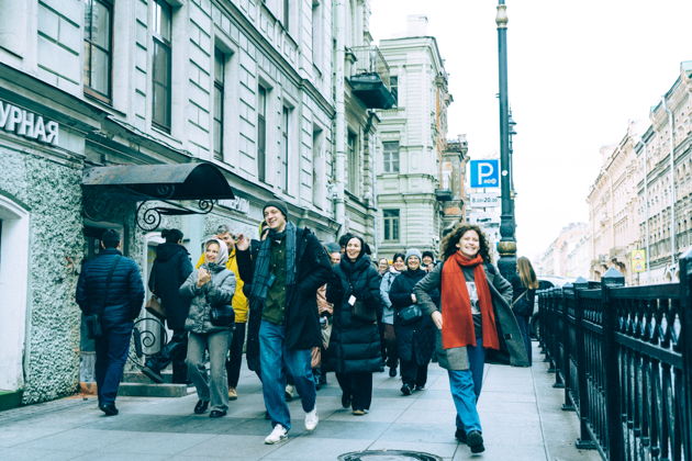 Фото экскурсии - Юмористическая прогулка по Петербургу с комедийным гидом - 11