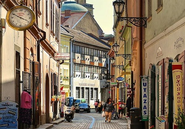Экскурсия в пещерную купальню в Мишкольцтапольце и в Эгер  - фото 1