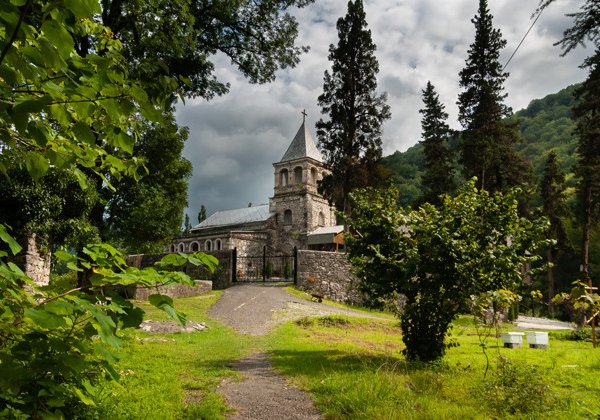 Святыни Абхазии — Каманы
