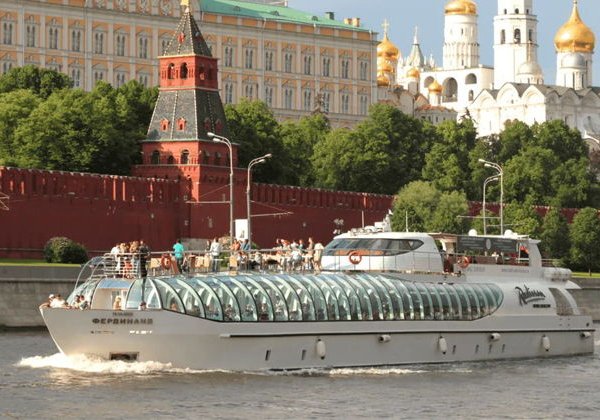 Круиз по Москве-реке на борту яхты Radisson от гостиницы «Украина» - фото 2
