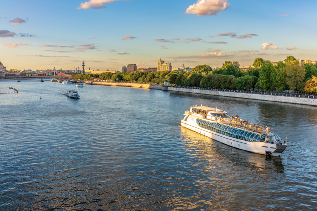 Фото - экскурсия: Круиз по Москве-реке на борту яхты Рэдиссон от гостиницы «Украина»