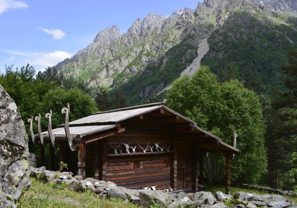 Цейское ущелье и купание в термальном источнике «Бирагзанг» - фото 3