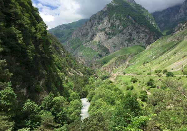 Восточная Алания: Кармадон, город мертвых Даргавс, Куртатинское ущелье  - фото 3