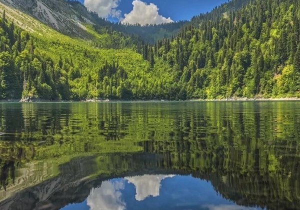 Озера Большая и Малая Рица, Гегский водопад