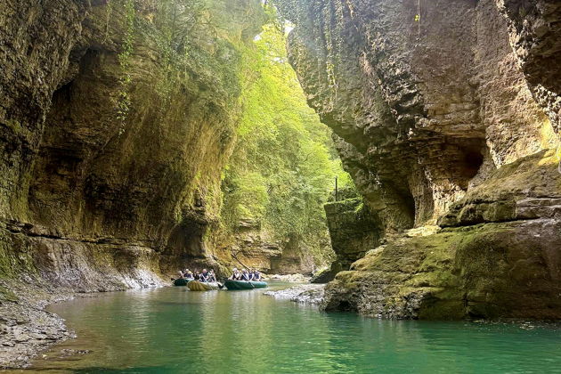 Фото экскурсии - Исследуйте пещеру Прометея и Мартвильский каньон за один день - 5