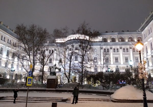 Большая Никитская улица: легенды и современность - фото 1