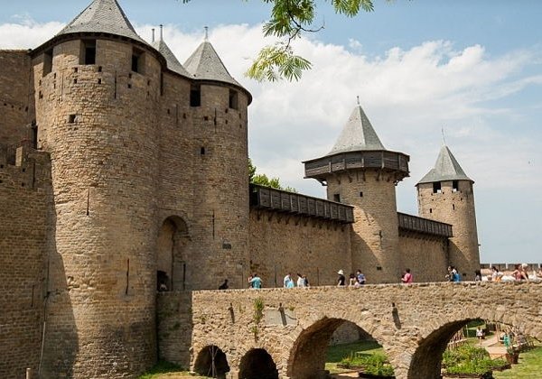 Легенды крепости Каркасон - фото 4