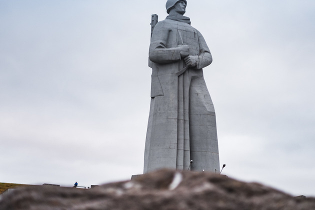 Старинный город Кола и великолепие Мурманска