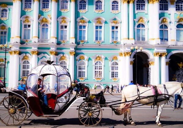 Легенды и яви дворцовых переворотов - фото 2