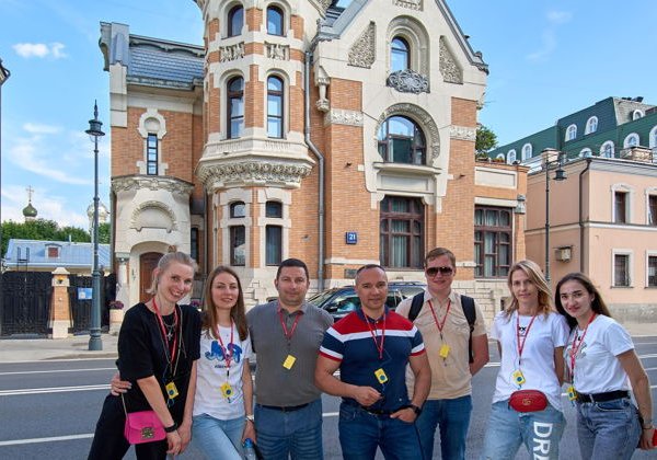 «Всесилен! Всесилен!»: путешествие по «зазеркалью» великого мага Булгакова - фото 2