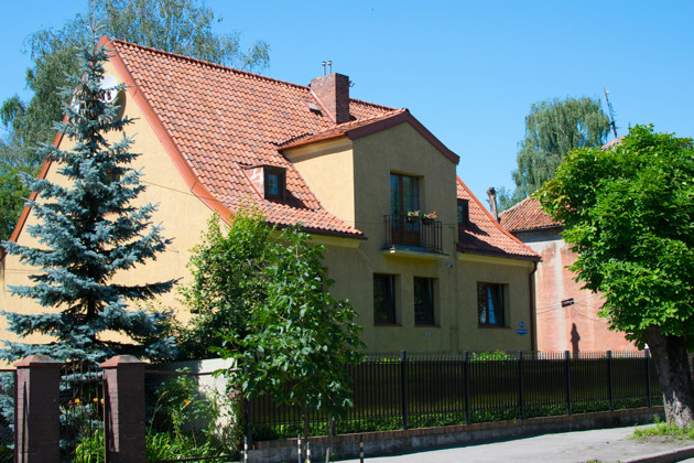 Фото - экскурсия: Прогулка по Амалиенау: виллы, кирхи и хомлины