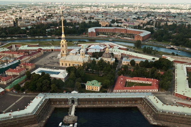 Полет над центром Санкт-Петербурга-3