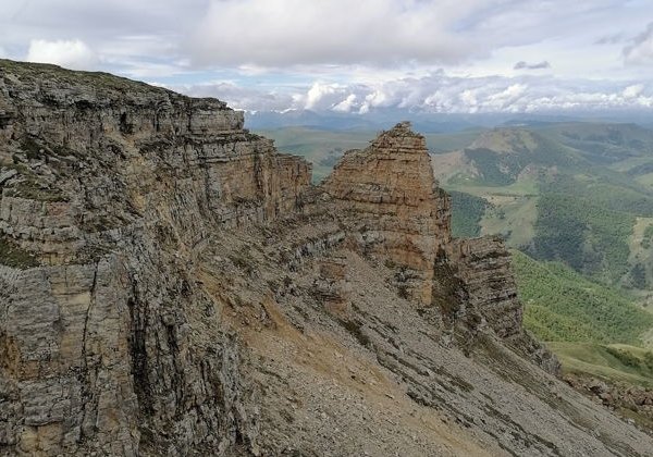 Плато Бермамыт: лучший вид на Эльбрус и Кавказский хребет  - фото 2