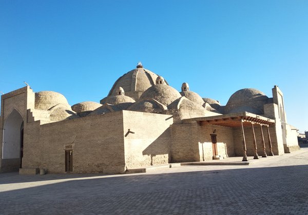 Прогулка по древней Бухаре