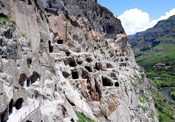 Боржоми, Вардзиа и Рабати из Кутаиси - фото 1