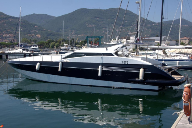 Аренда итальянской моторной яхты "Sanlorenzo"