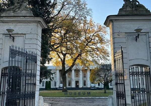 Город в череде эпох: прогулка по историческому центру Гродно - фото 3