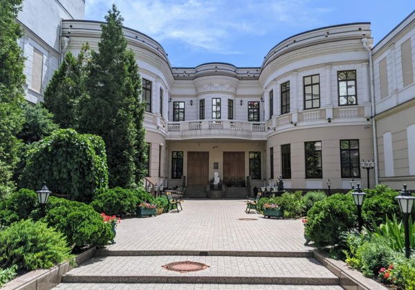 «Тайны старых особняков Ростова» — индивидуальная пешеходная экскурсия - фото 4