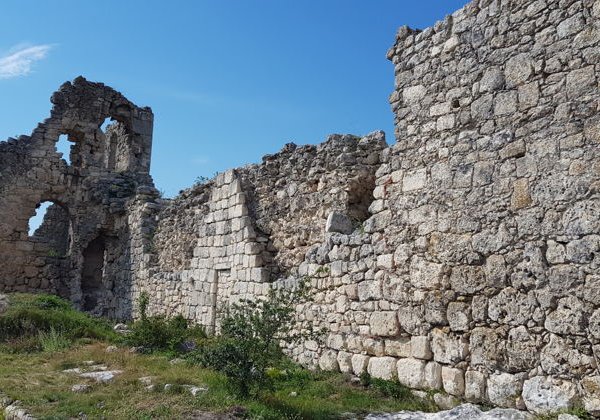 В Бахчисарай и древнюю крепость Мангуп-Кале - фото 2