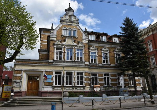 Исследуйте наследие Черняховска в уютной компании - фото 2
