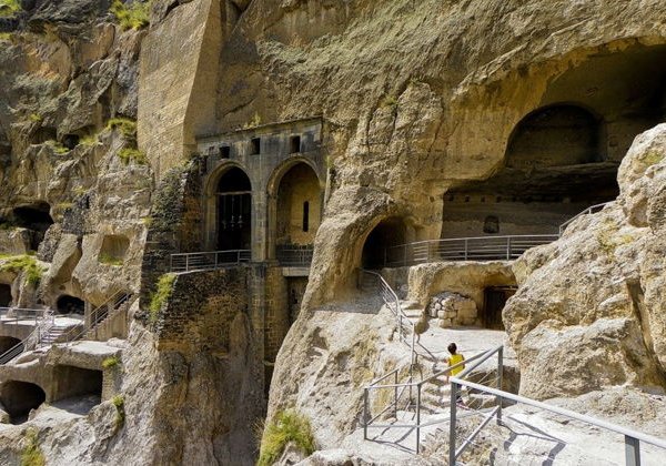 Вардзия — Рабат — Боржоми: история и легенды Грузии  - фото 3
