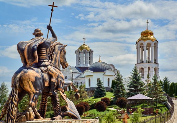 5 городов за 1 день и купание в Суворовских термальных источниках