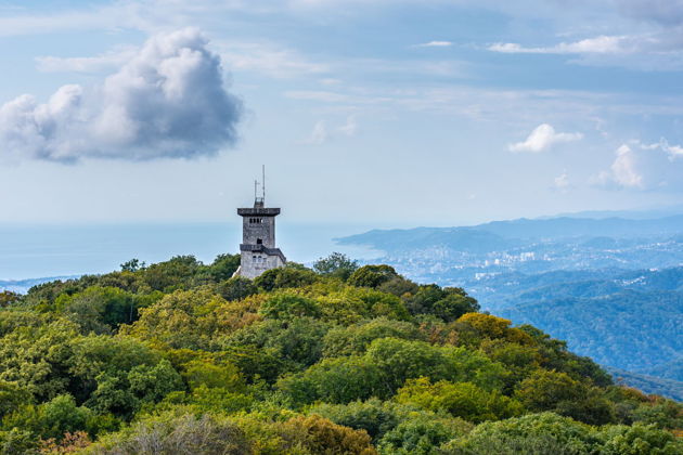 Фото экскурсии - Обзорный тур по Сочи с гидом: дача Сталина, парк Ривьера (из Адлера) - 7