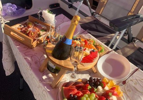 Романтическая морская прогулка с купанием - фото 2