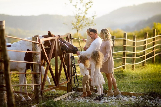 Фото - экскурсия: Семейная экскурсия в Сочи: посещение фермы, аквариума и парка аттракционов