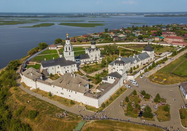 Всё везде и сразу: Раифа, Иннополис и Свияжск на автомобиле - фото 2
