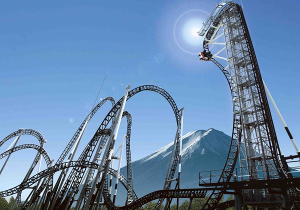 День с гидом в парке развлечений «Fuji-Q Highland»
