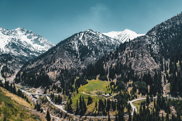 Фото - экскурсия: Алматы в окружении гор Тянь-Шаня: поездка в урочище Медео в мини-группе