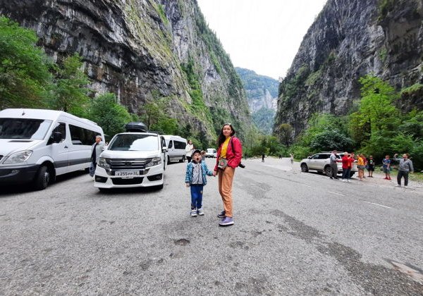 В Абхазию на джипах с вином, песней и ветерком - фото 1