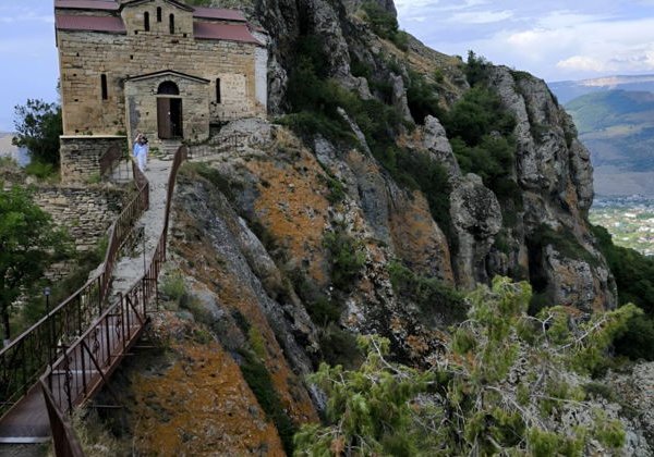 Домбай, Сырные пещеры и Уллу-Муруджу из Ессентуков - фото 1