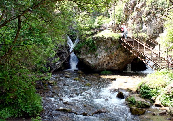Кисловодский комплекс: Медовые водопады, гора Кольцо + Кисловодский парк - фото 3