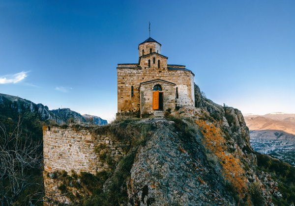 Архыз, древние храмы и горнолыжный курорт (индивидуальная поездка) - фото 1