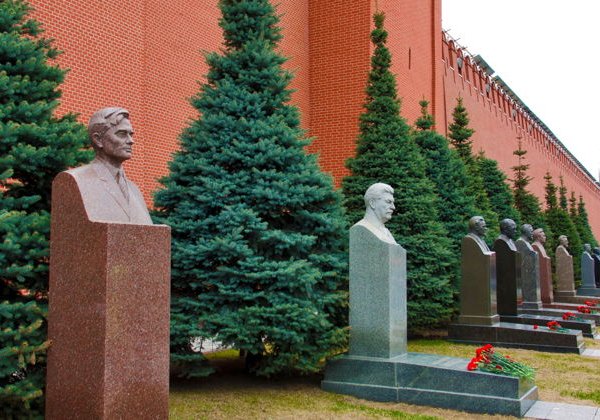 Мавзолей Ленина и Кремлевский некрополь - фото 1