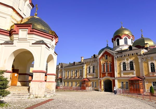 Гагра, Новый Афон и Пицунда. Трансфер до р. Псоу. - фото 1