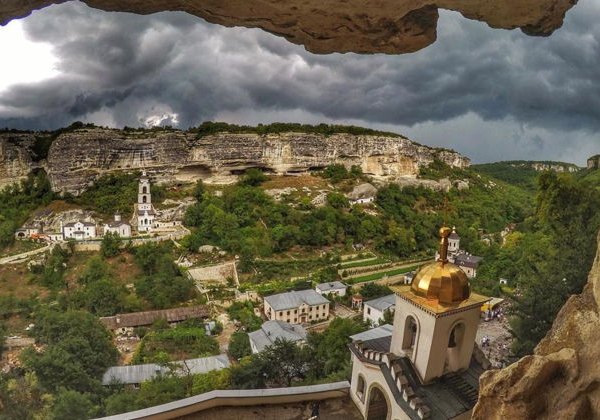 Бахчисарай: Чуфут-Кале, Успенский монастырь, Бисерный Храм, Качи-Кальон - фото 2