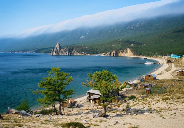 Красивый лёд на Байкале