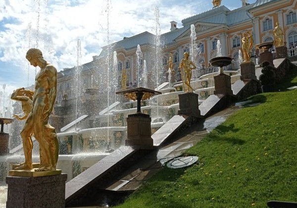 Прогулка по блистательному Нижнему парку Петергофа - фото 2