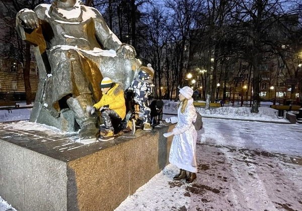 Детская экскурсия-квест «Ворона и лисица» на Патриарших прудах - фото 4