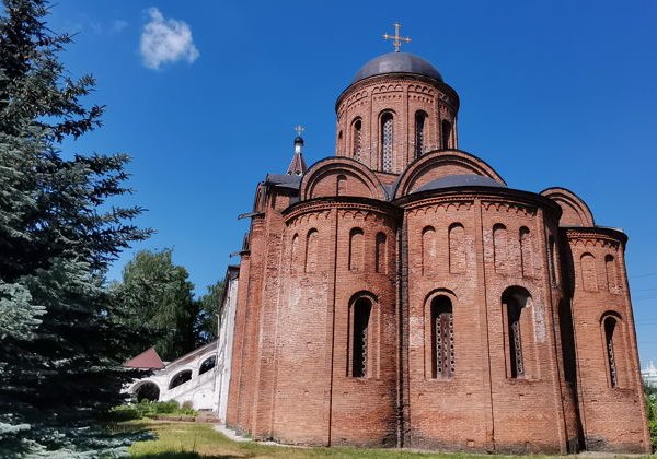 «Золотые купола над Днепром» — храмы XII века и Успенский собор - фото 2