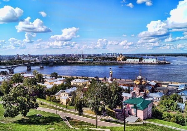 Парадный Нижний с высоты Дятловых гор - фото 3