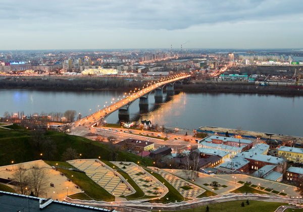 Парадный Нижний с высоты Дятловых гор - фото 4