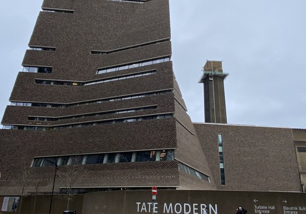 Tate Modern: о музее и шедеврах абстрактной живописи и сюрреализма